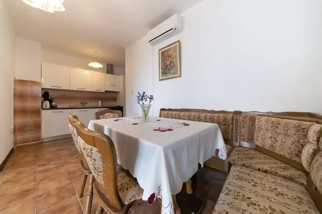 Ev (Villa Petar 1 - 10m from sea - H(4))