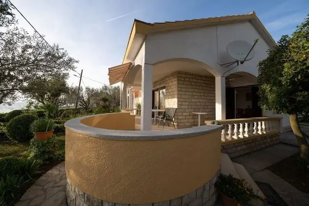 Ev (Villa Petar 1 - 10m from sea - H(4))