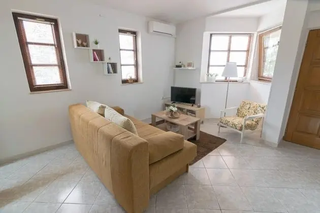 Ev (Villa Petar 2 - 10m from sea - H(4))