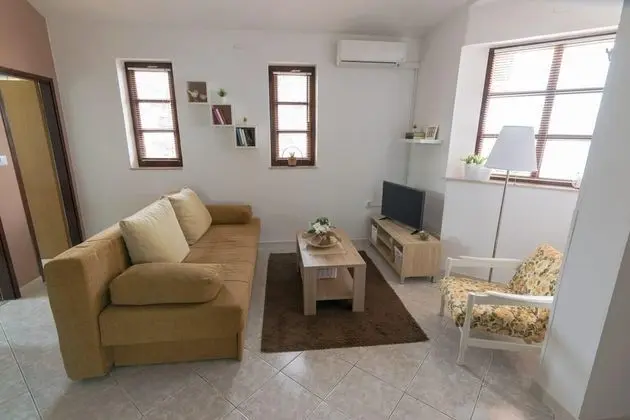 Ev (Villa Petar 2 - 10m from sea - H(4))