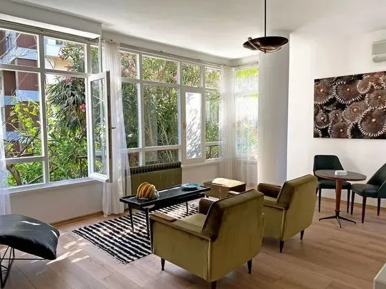 Business Room