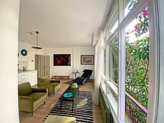 Business Room