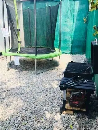 Ev, 1 Büyük (Queen) Boy Yatak ve Çekyat