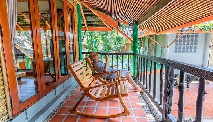 Pool Side Villa Sea View