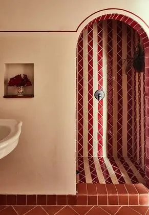 Tek Büyük Yataklı Oda, Sigara İçilmez