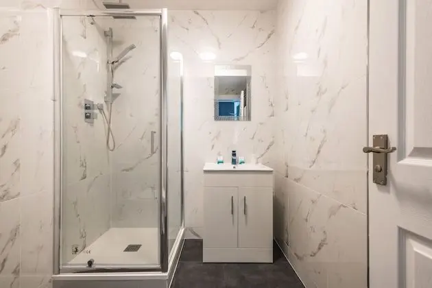 Tek Büyük Yataklı Oda, Özel Banyo