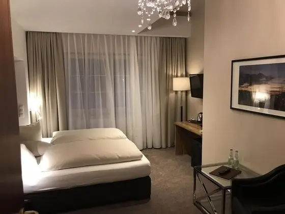 Comfort Tek Büyük Yataklı Oda