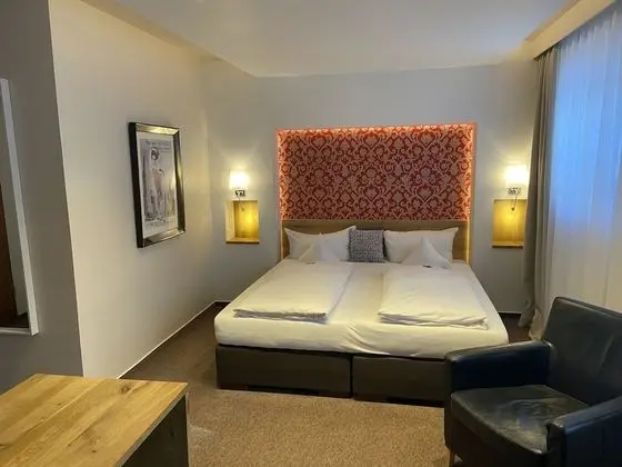 Comfort Tek Büyük Yataklı Oda