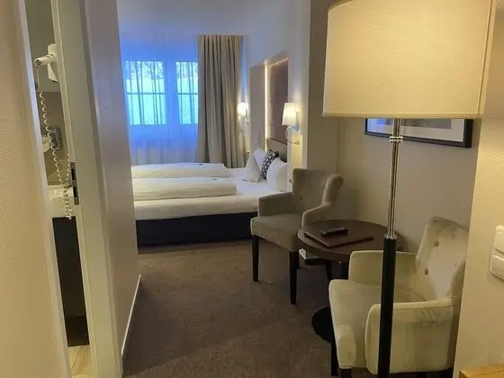 Comfort Tek Büyük Yataklı Oda