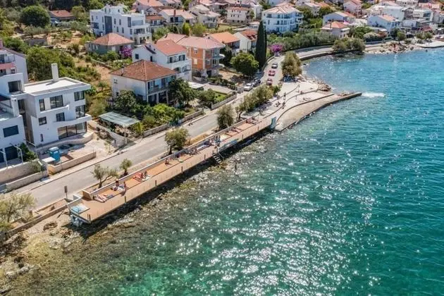 Apart Daire (Petin - 5m from the sea - A1(2+2))