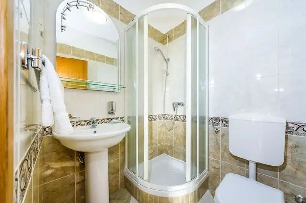 Apart Daire (Petin - 5m from the sea - A2(2+2))