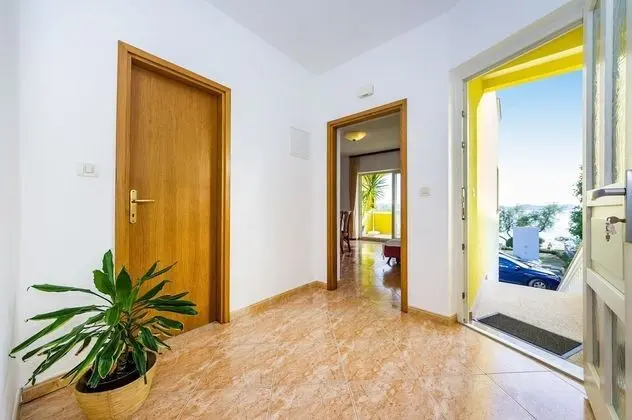 Apart Daire (Petin - 5m from the sea - A2(2+2))