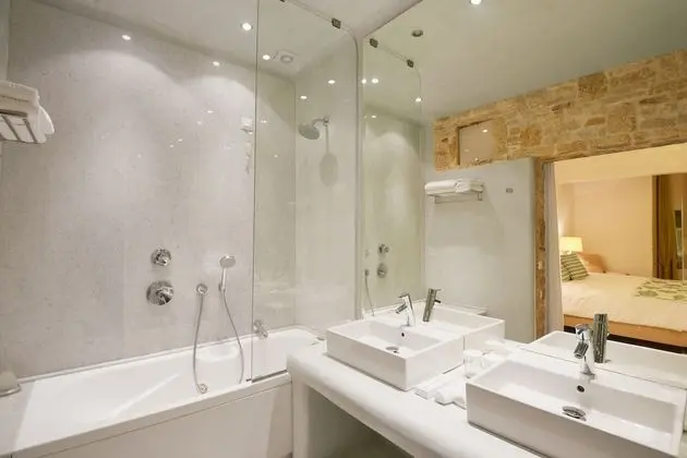 Signature Suite Sea View, Jetted Tub