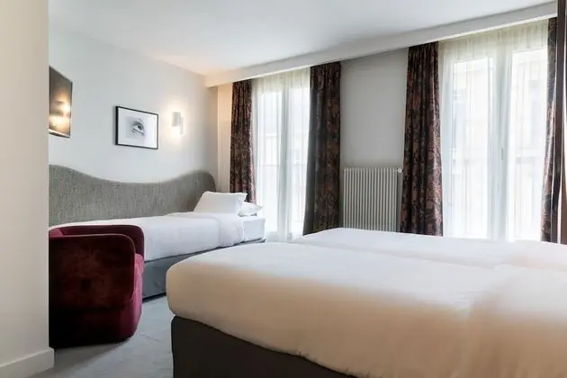 Deluxe Üç Kişilik Oda