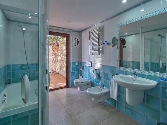 Deluxe Tek Büyük Yataklı Oda, 1 En Büyük (King) Boy Yatak, Deniz Manzaralı, Ek Bina