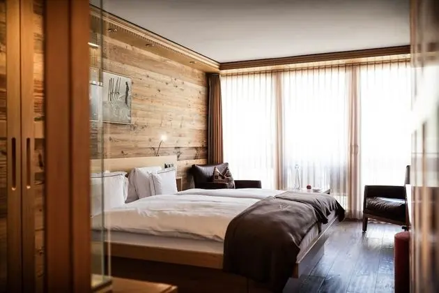 Tek Büyük Yataklı Oda, Balkon (Style)