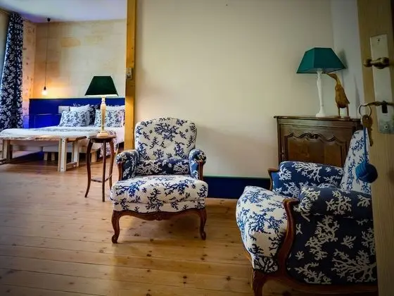 Luxury Tek Büyük Yataklı Oda, Banyolu/Duşlu, Bahçe Manzaralı (Chambre Bleue)