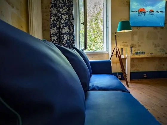 Luxury Tek Büyük Yataklı Oda, Banyolu/Duşlu, Bahçe Manzaralı (Chambre Bleue)