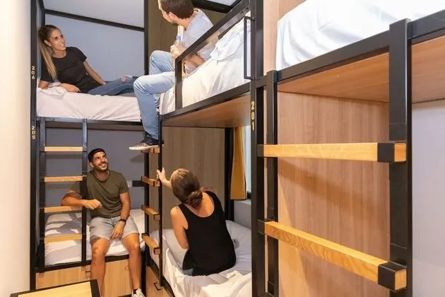 Ortak Ranzalı Oda, Karma Ranzalı Oda (1 bed in a 6-Bed Dormitory Room)
