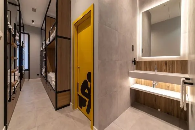 Ortak Ranzalı Oda, Karma Ranzalı Oda (1 bed in a 8-Bed Dormitory Room)