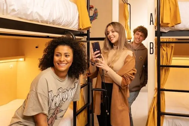 Ortak Ranzalı Oda, Karma Ranzalı Oda, Ortak Banyo (1 Bed in 8 Bed Room)