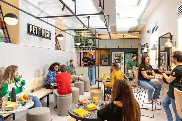 Ortak Ranzalı Oda, Karma Ranzalı Oda, Ortak Banyo