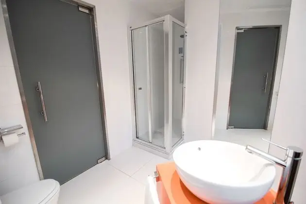 Dört Kişilik Oda