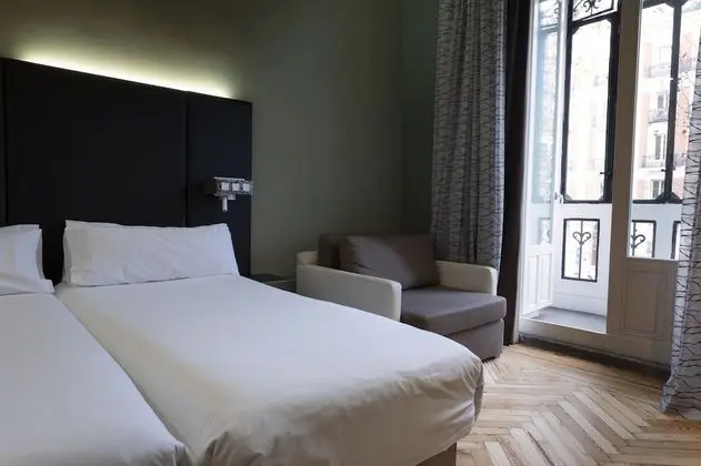 Tek Büyük Yataklı Oda, Şehir Manzaralı