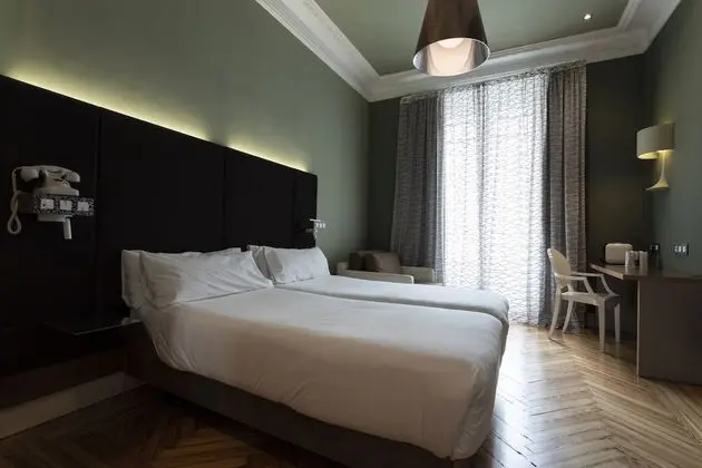 Tek Büyük Yataklı Oda, Şehir Manzaralı