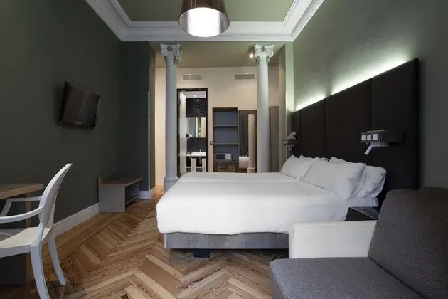 Tek Büyük Yataklı Oda, Şehir Manzaralı