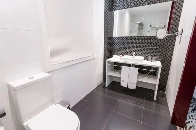 Tek Büyük Yataklı Oda, Şehir Manzaralı