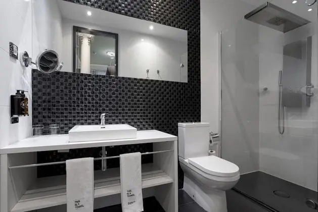 Tek Büyük Yataklı Oda, Şehir Manzaralı