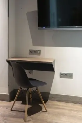 Üç Kişilik Oda