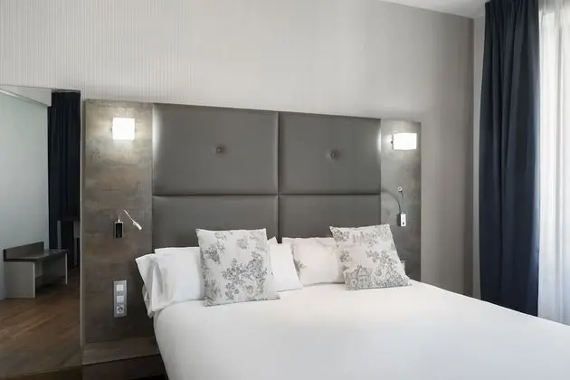 Tek Büyük Yataklı Oda, Balkon