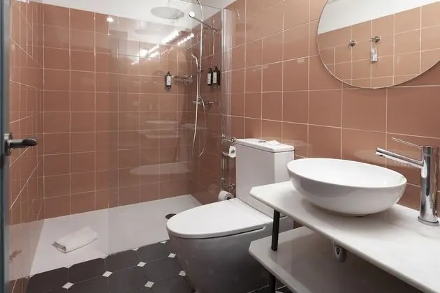 Standard Tek Büyük Yataklı Oda, Balkon, Şehir Manzaralı