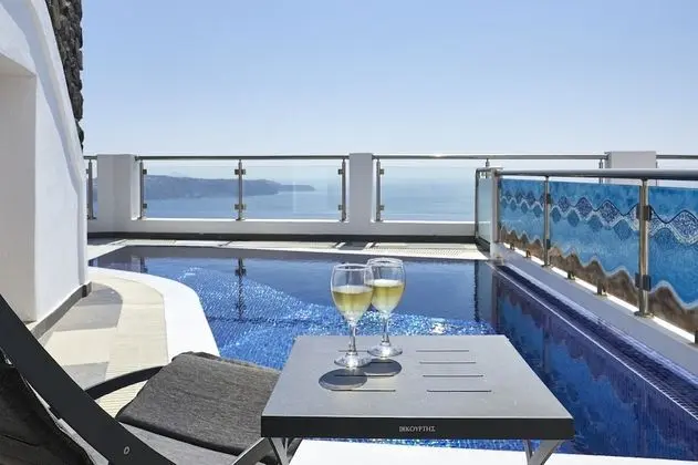 Honeymoon Suite, Sea View (Heated Private Pool)