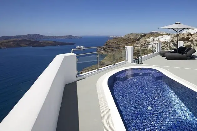 Honeymoon Suite, Sea View (Heated Private Pool)