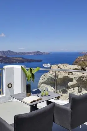 Honeymoon Suite, Sea View (Heated Private Pool)