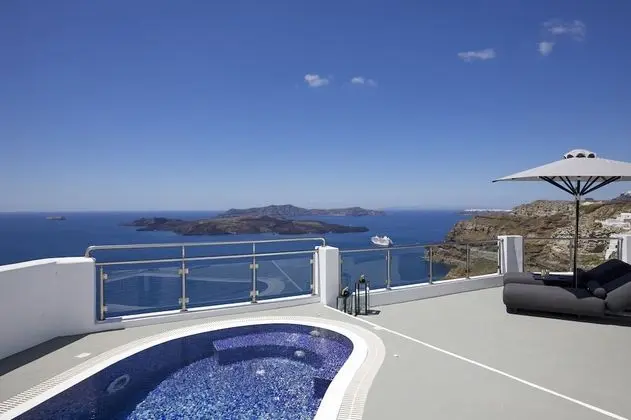 Honeymoon Suite, Sea View (Heated Private Pool)