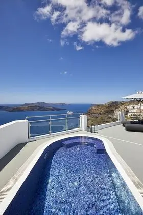 Honeymoon Suite, Sea View (Heated Private Pool)