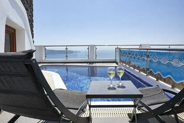 Honeymoon Suite, Sea View (Heated Private Pool)