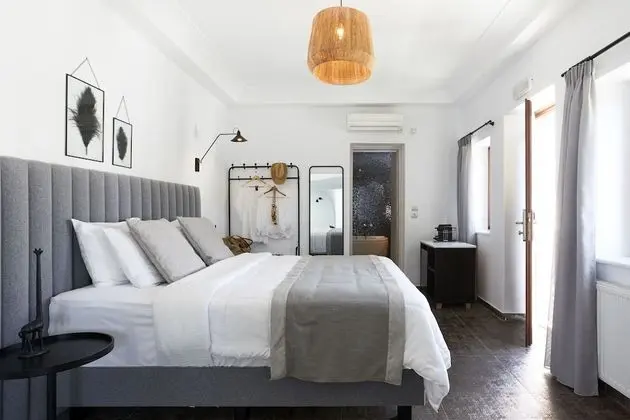 Honeymoon Suite, Sea View (Heated Private Pool)