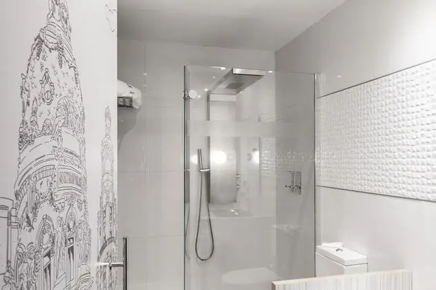 Standard Tek Büyük Yataklı Oda