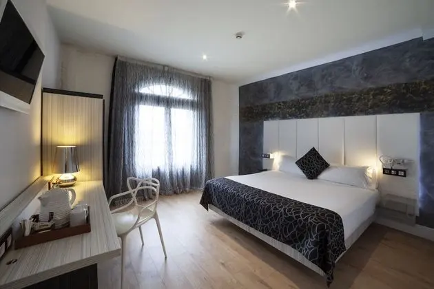 Tek Büyük Yataklı Oda, Park Manzaralı (Retiro)