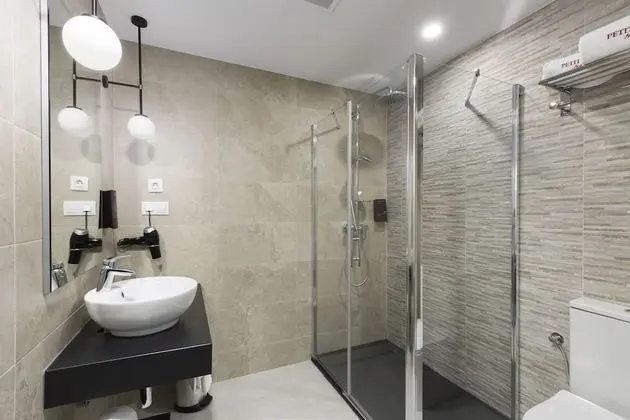 Tek Büyük Yataklı Oda, Teras