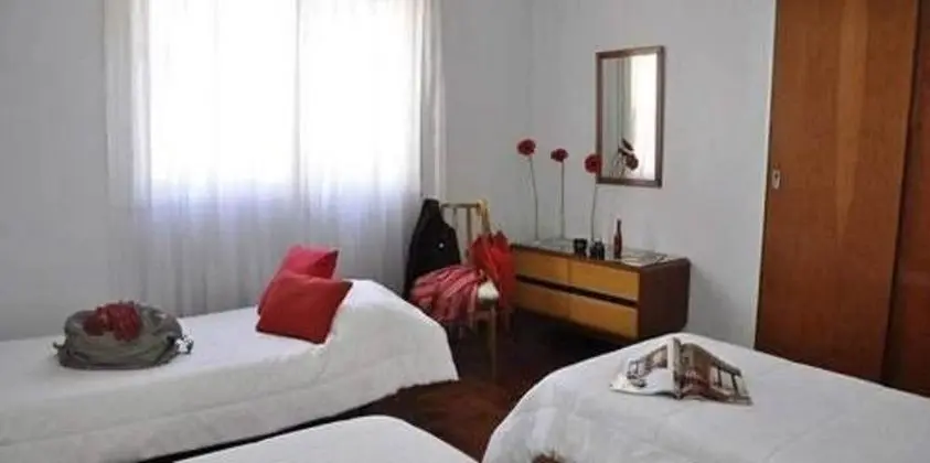 Üç Kişilik Oda