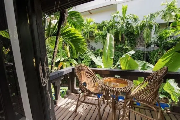 Honeymoon Pool Suite