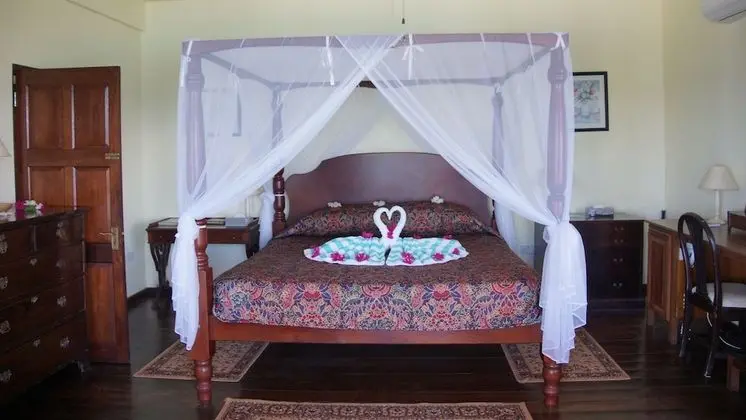 Honeymoon Tek Büyük Yataklı Oda, 1 En Büyük (King) Boy Yatak, Teras, Plaj Manzaralı (Grenadine)