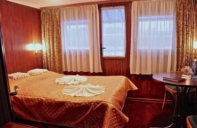 Comfort Tek Büyük Yataklı Oda