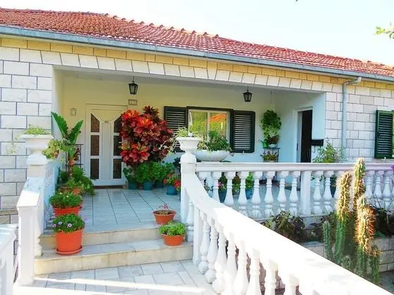 Apart Daire (Petra - Apartments with parking - A2()